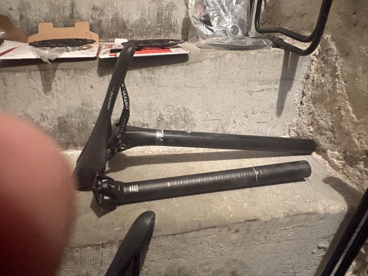Pezzi di ricambio: Konvolut Biketeile – Usato da Burgdorf venduto da Hobby31 2