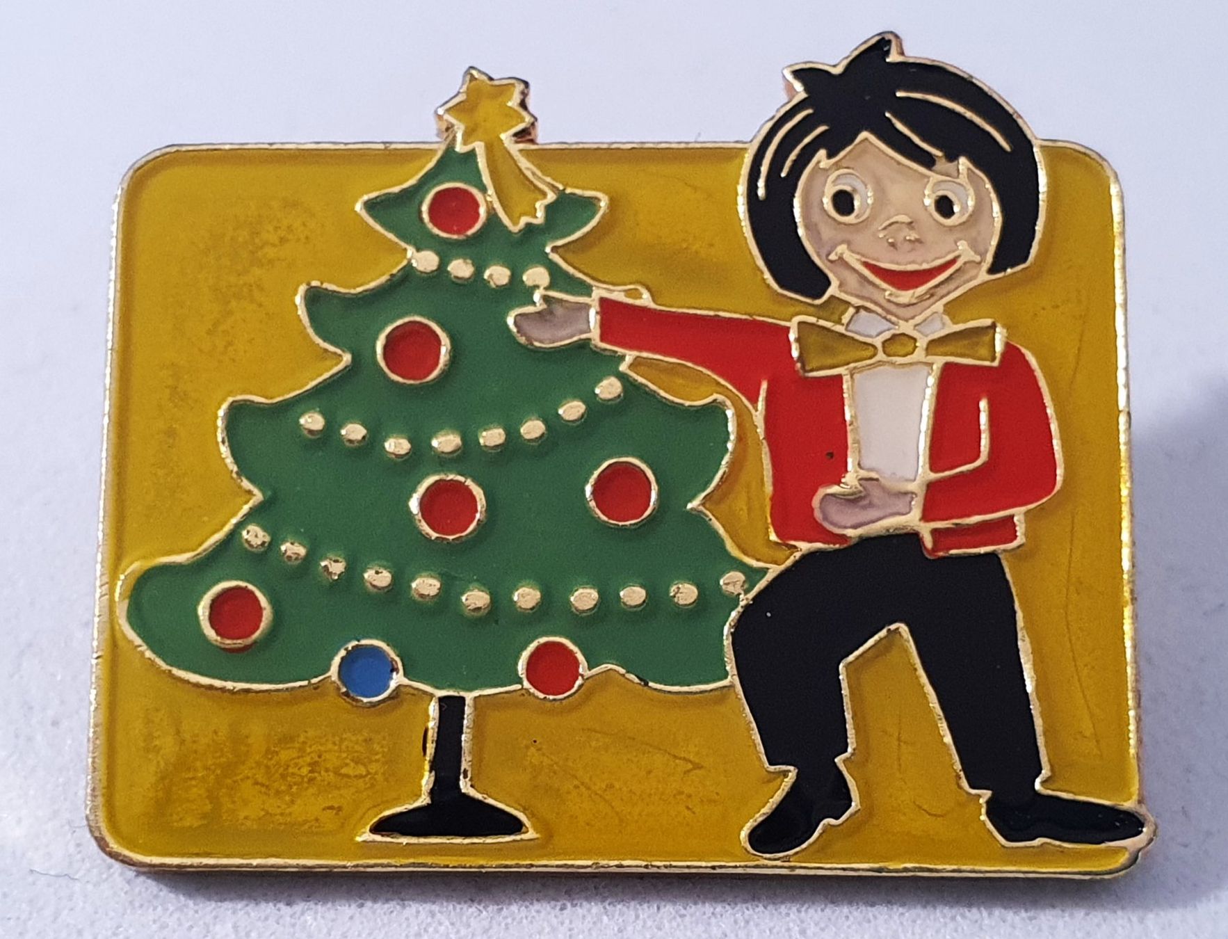 Placchette & Badge: Z684 - Pin Weihnachtsbaum mit Mann Junge Knabe – Usato da Reinach BL venduto da Boston-Verkauf