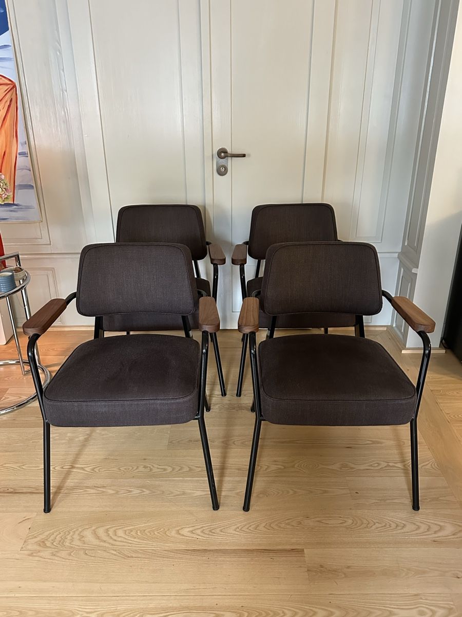Vitra Poltrone: 4x Vitra Fauteuil Direction Armlehnstühle – Nuovo (secondo la descrizione) da Zürich venduto da OHW1992 4