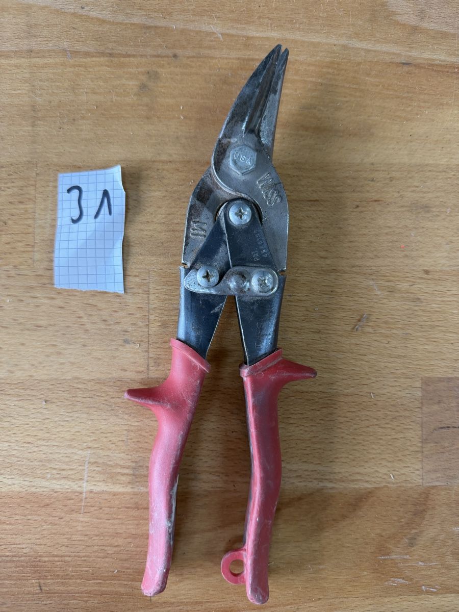 Alle Werkzeuge: Blechschere Metallschere rot gebraucht – Gebraucht aus Beckenried von chef3945