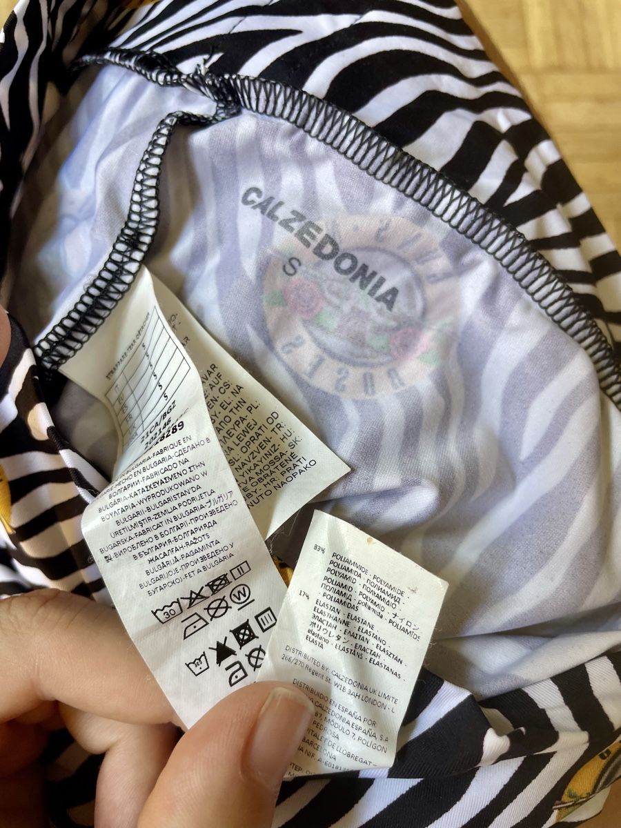 Calzedonia Leggings: Guns N' Roses Leggins mit Zebra-Muster Grösse S – Usato da Zürich venduto da Carlajimena 3