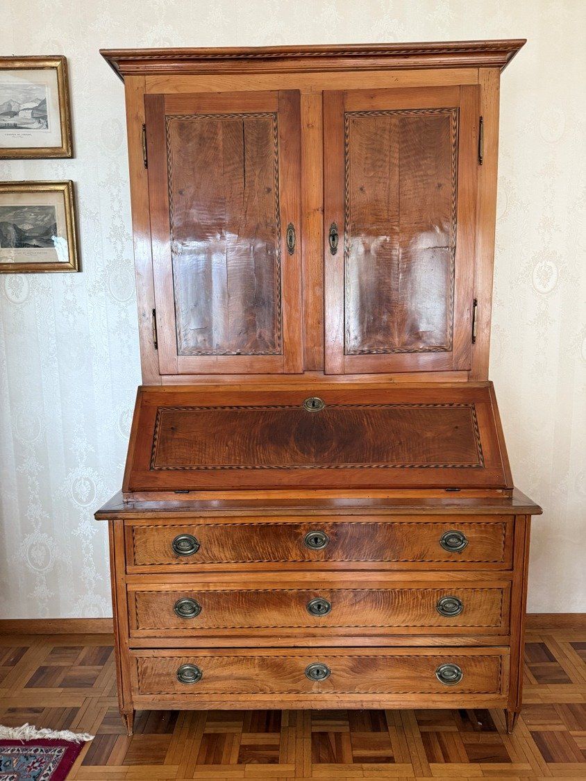 Kommoden: Bureau Directoire à 3 corps – Gebraucht aus Visp von tey_9phr
