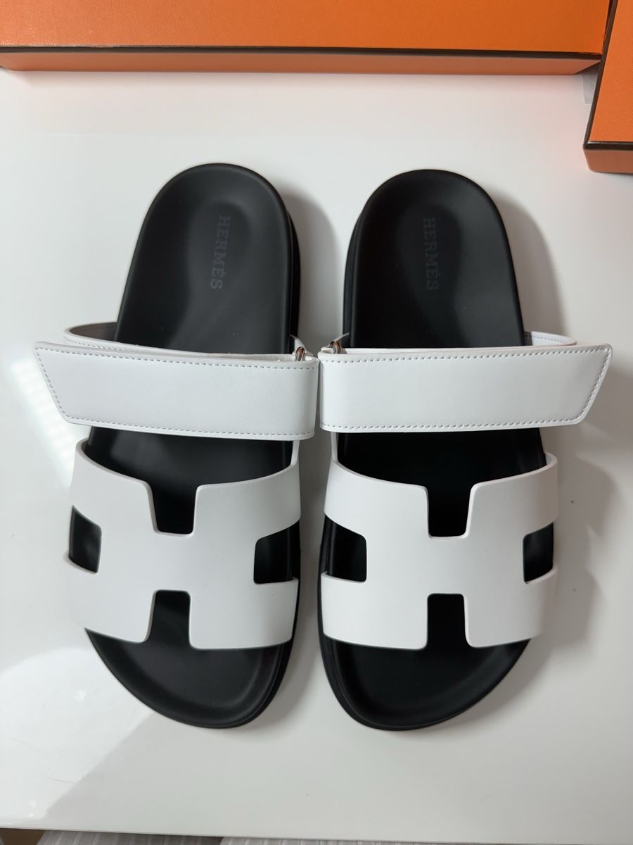 Hermès Scarpe da donna: Hermès Chypre Sandals Size 38.5 White Leather – Nuovo e nell'imballaggio originale da Genève venduto da Lux_trend26 4