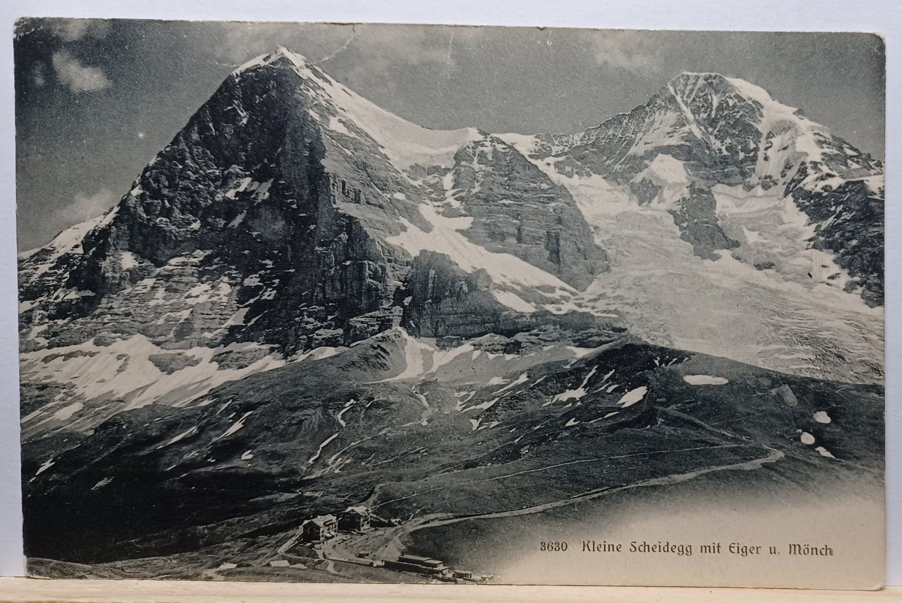 Cartoline postali: No. 3630, Kleine Scheidegg mit Eiger und Mönch, 10.VI.1906 – Usato da Aarau Rohr venduto da mgvw
