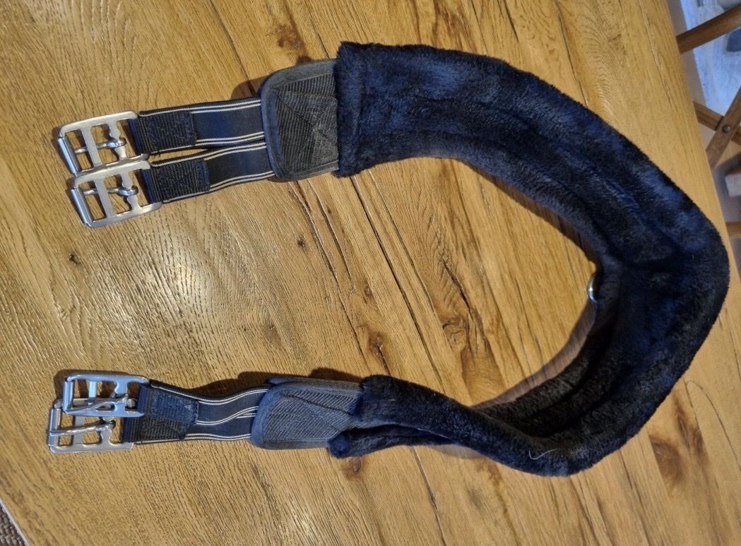 Selles, accessoires: Sattelgurt mit Tedyflece – Neuf (Voir description) à St.Antoni par Neo14