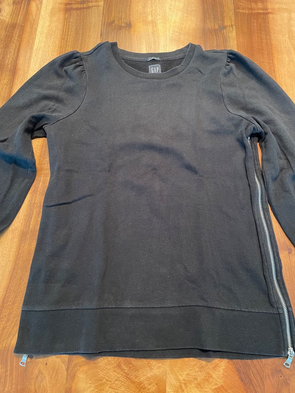 Gap Pulls & Sweat-shirts: Schwangerschafts-Pullover, Grösse M, schwarz – D'occasion à Haslen AI par s176