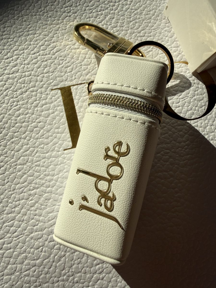 Dior Portachiavi: Dior J’adore Keyring  – Nuovo e nell'imballaggio originale da Luzern venduto da sas_r89l