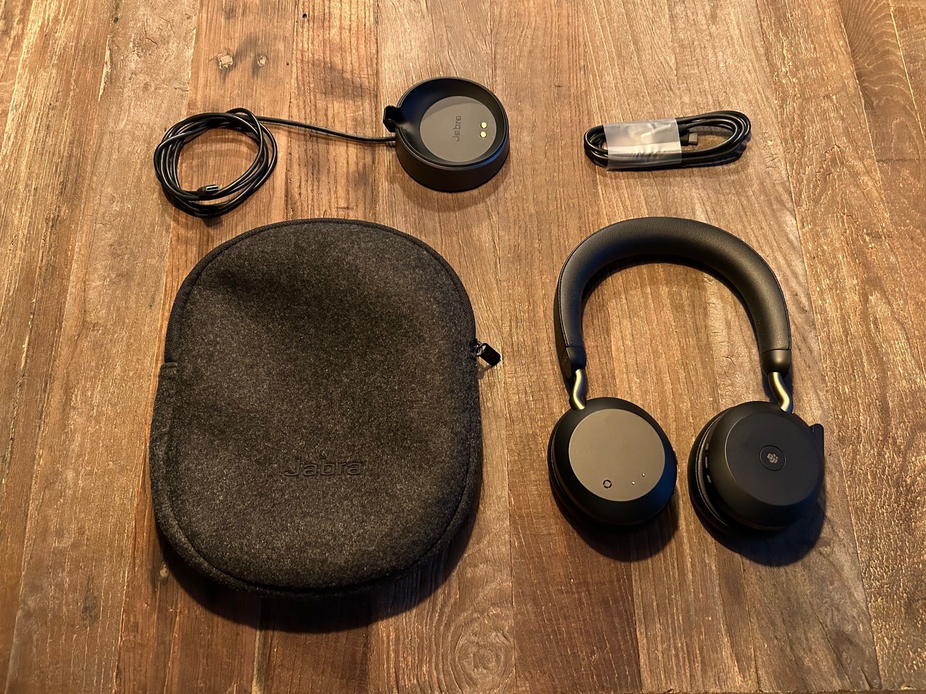 Jabra Cuffie: Jabra Evolve 2 75 Kopfhörer inkl. Ladestation + Case Set – Usato da Langenthal venduto da Kuschi