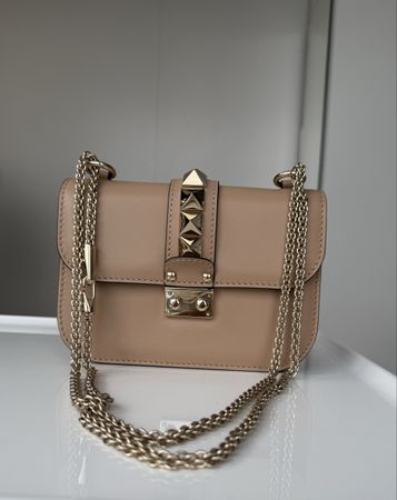 Valentino Garavani Glam Lock Small Chain Bag, Poudre Calfsk