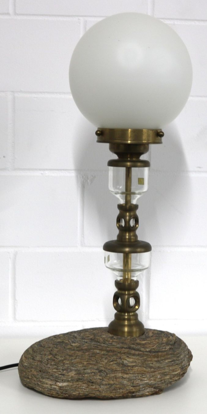 Lampade: Vintage Lampe auf Steinfuss – Usato da Volketswil venduto da brockipfannenstil