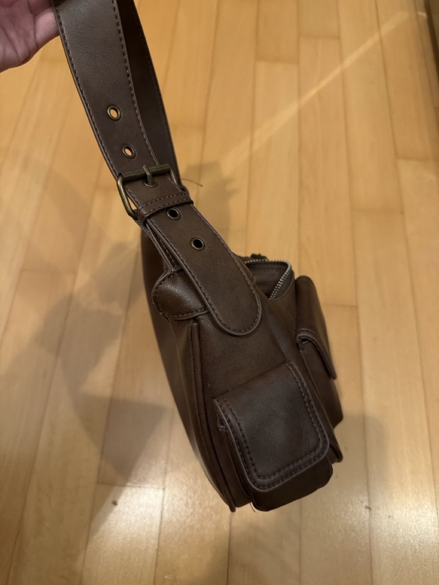 Stradivarius Taschen für Damen: Handtasche braun – Neu (gemäss Beschreibung) aus Solothurn von alaradyl 2