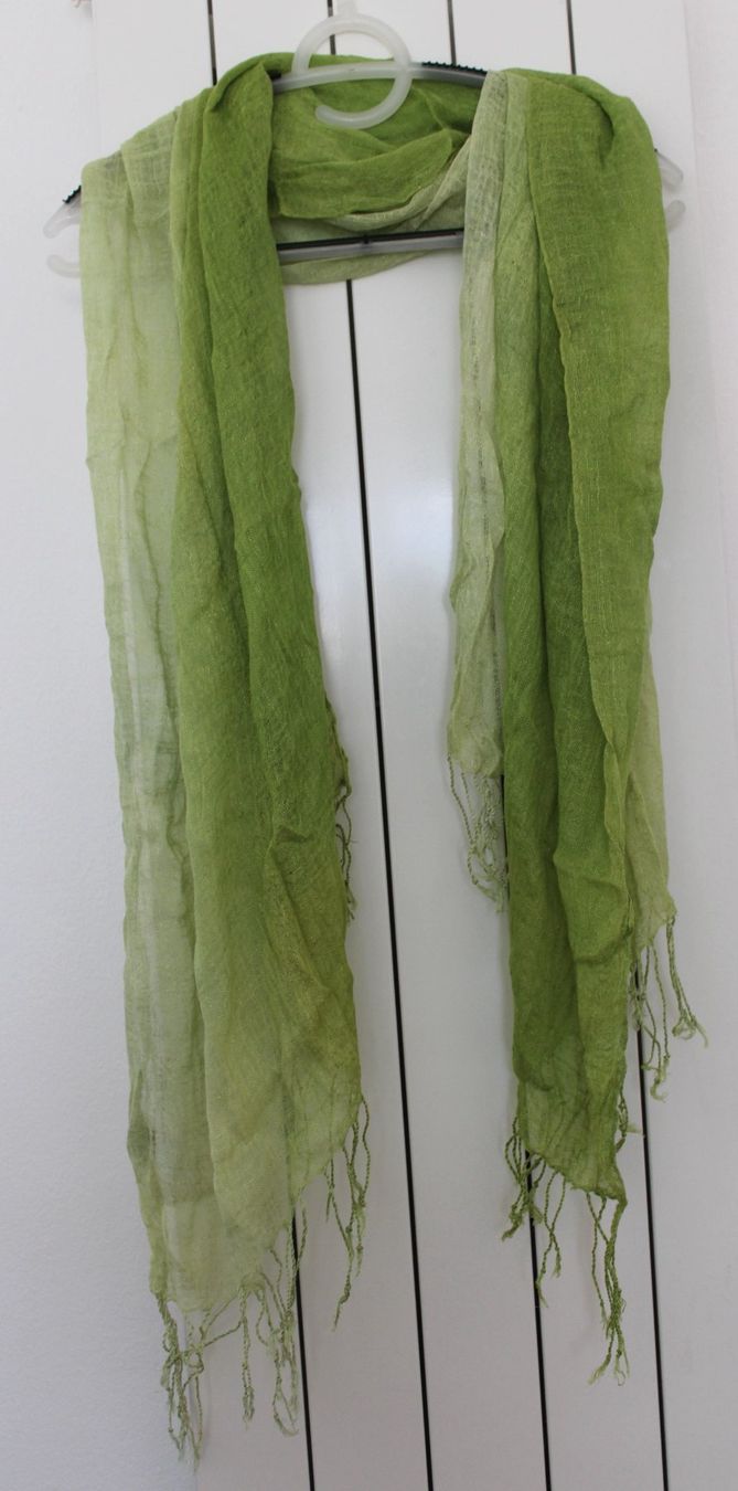 Foulards & écharpes: Grüner Leinen Schal, – D'occasion à Locarno par madame-tus-sauds 7