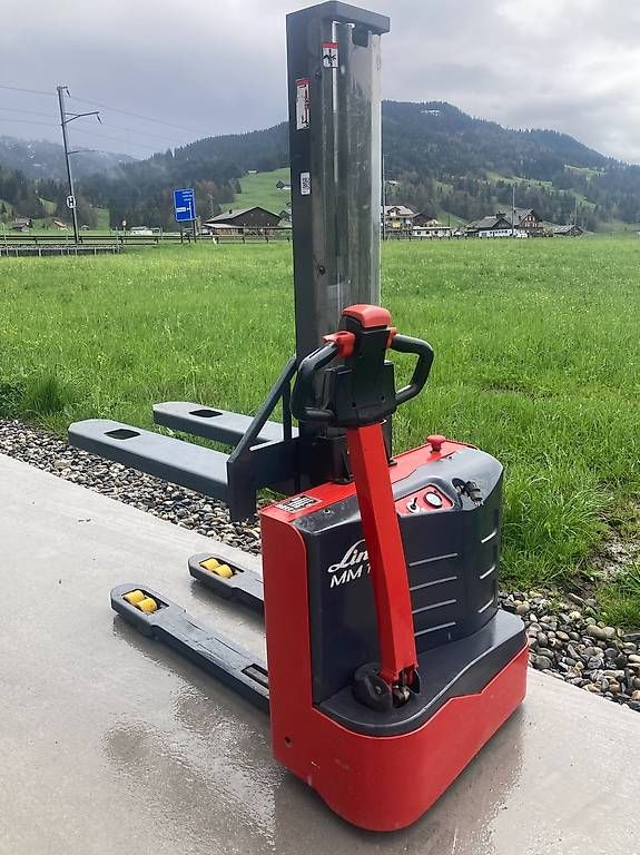Carrelli elevatori e a forche: Hochhubwagen Linde MN10i Elektro – Usato da Rothenthurm venduto da FHS6418 5