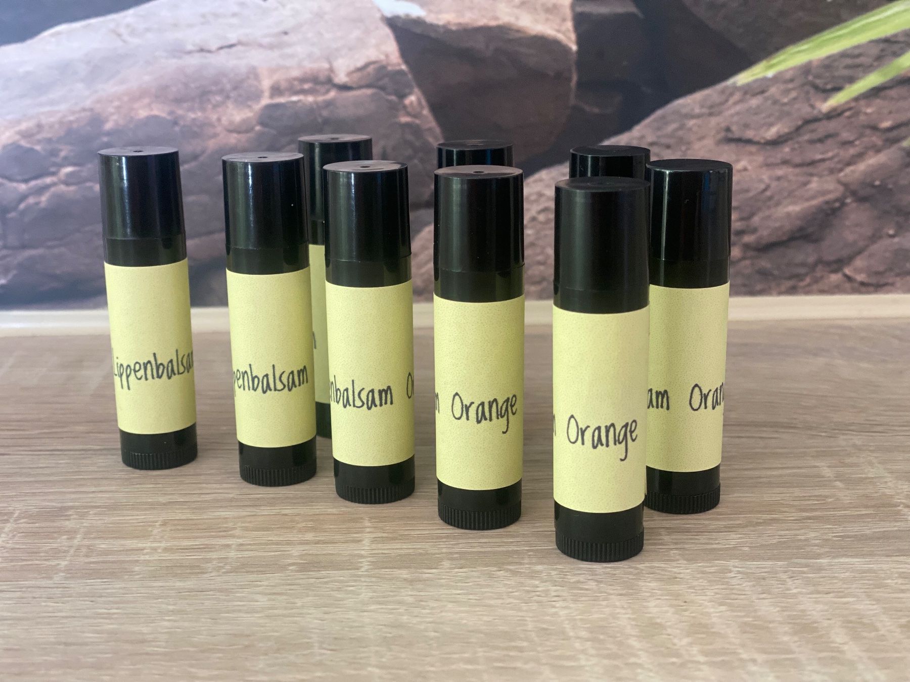 Cura del viso: Lippenbalsam NEU in divseren Sorten – Nuovo e nell'imballaggio originale da St.Ursen venduto da starjet 6