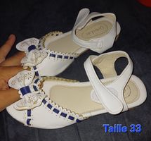 sandale neuve taille 33