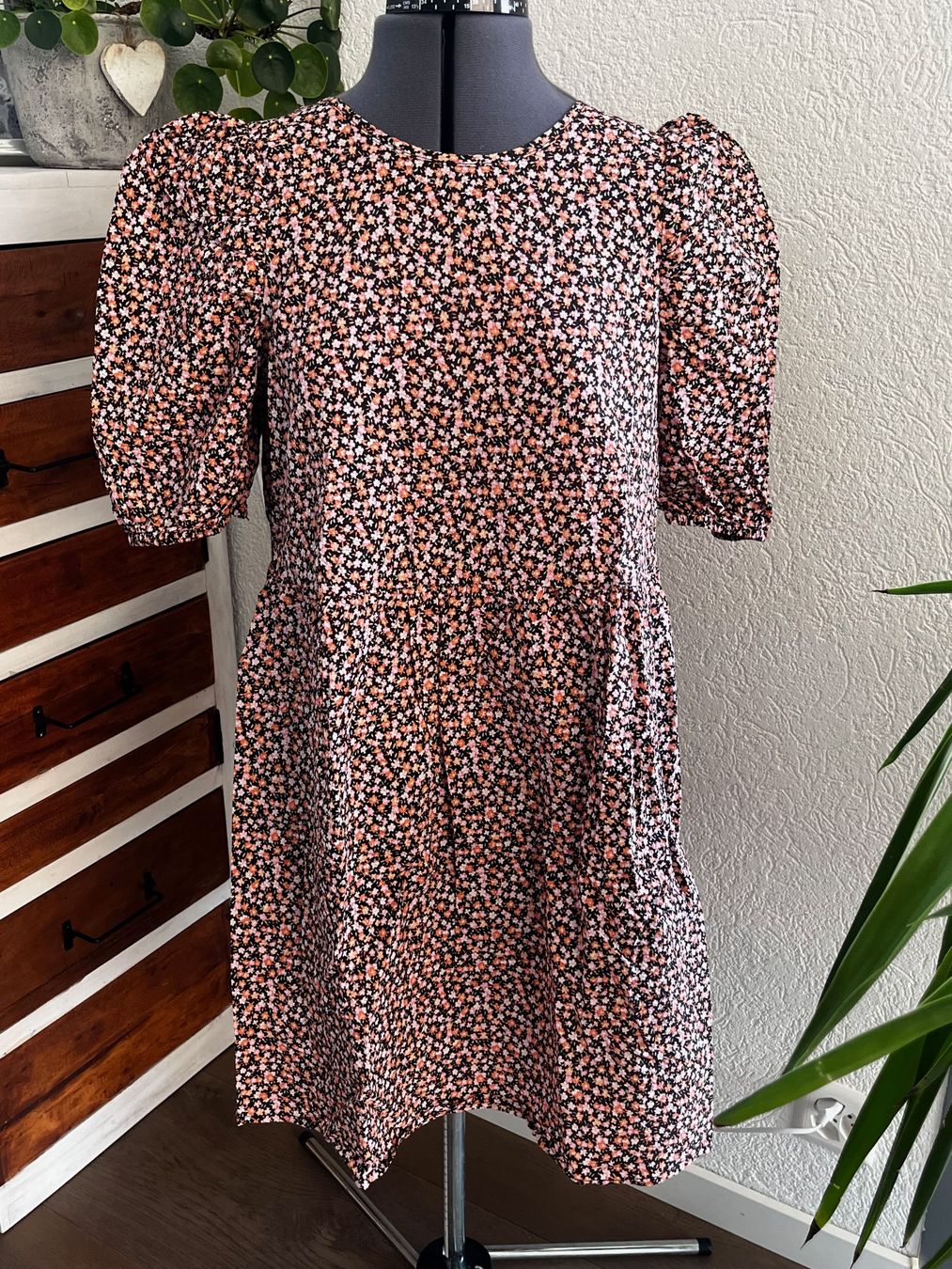 Vero Moda Kleider: Robe d'été taille S – Gebraucht aus Develier von lili_1