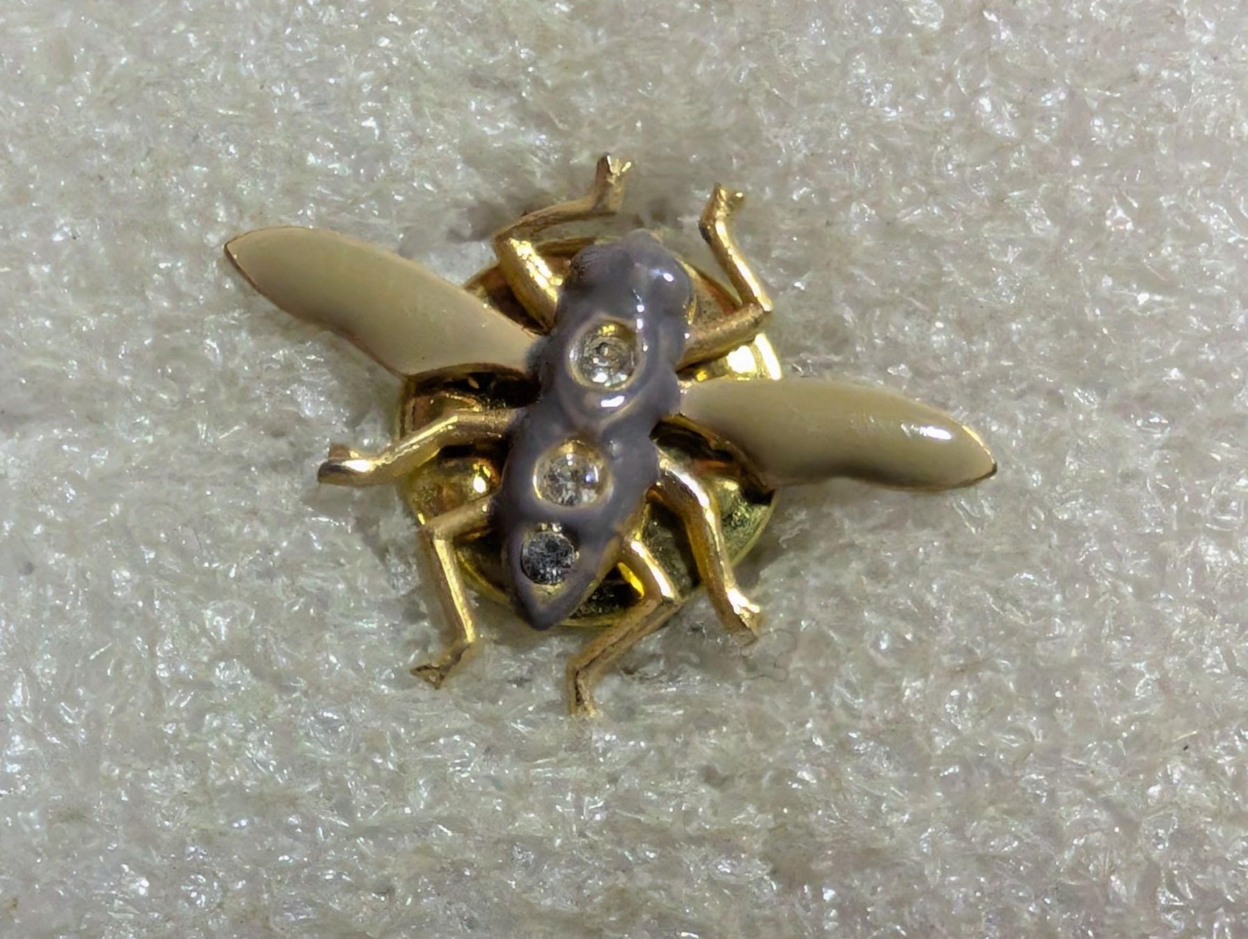 Placchette & Badge: Ansteckpin 93: Biene – Usato da Oppligen venduto da Pin-Fall-Shop