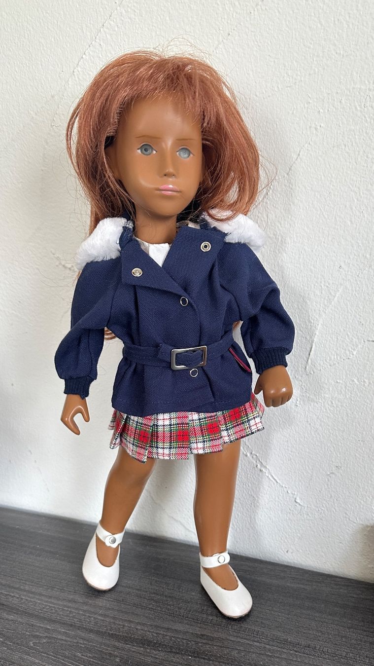 Götz Puppen: Kapuzenjacke Sasha Götz Puppe – Gebraucht aus Zürich von brazerola