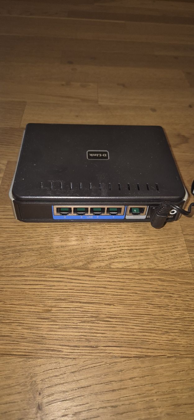 Zyxel Modem & Router: Netzwerk Starter Packet – Usato da Forch venduto da Chrexit 2
