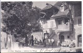 CHEXBRES, intérieur du village
