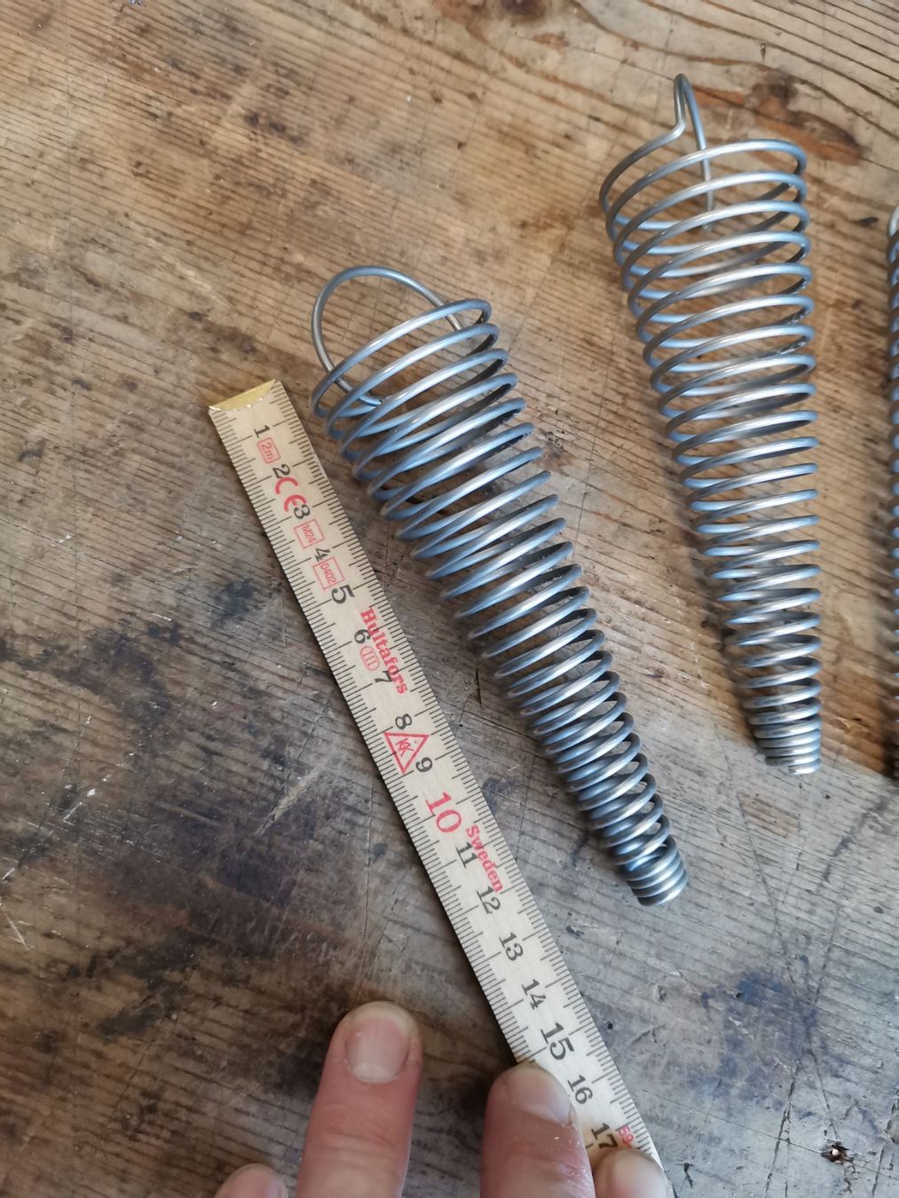 Teglie da forno: Cornetform, Waffelhörnchen, Cornet-From, Metallfedern, Deko – Usato da Wiedlisbach venduto da materialkreislauf 2
