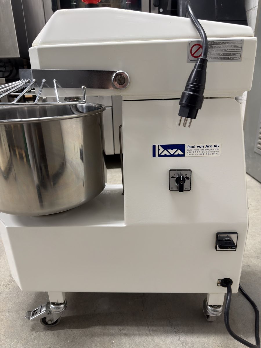 Appareils de cuisine: Teigknetmaschine  – D'occasion à Rupperswil par Tinka88 2
