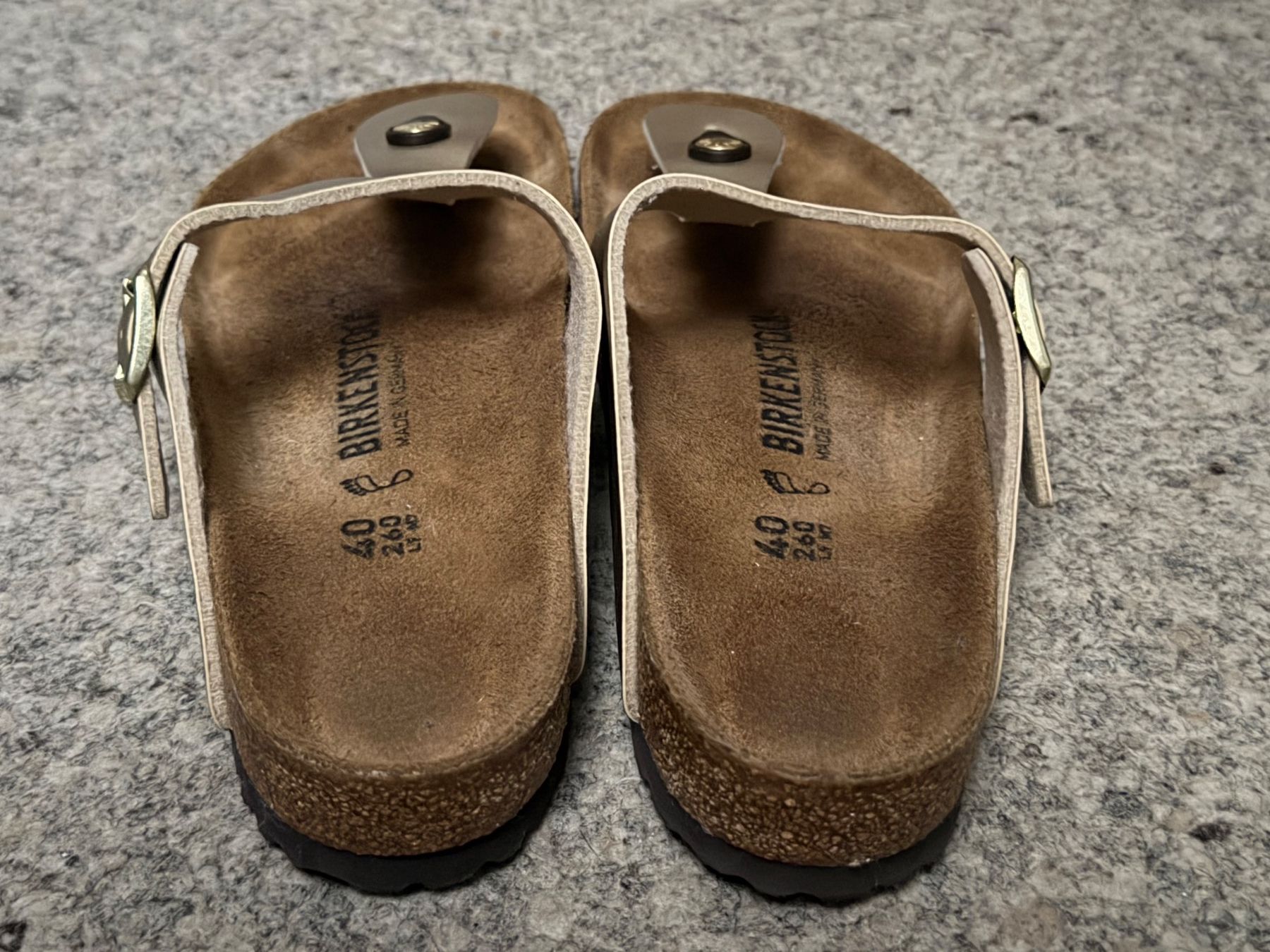 Birkenstock Chaussures femmes: Birkenstock Gizeh Gold Gr. 40 – D'occasion à Wattwil par edel88 4