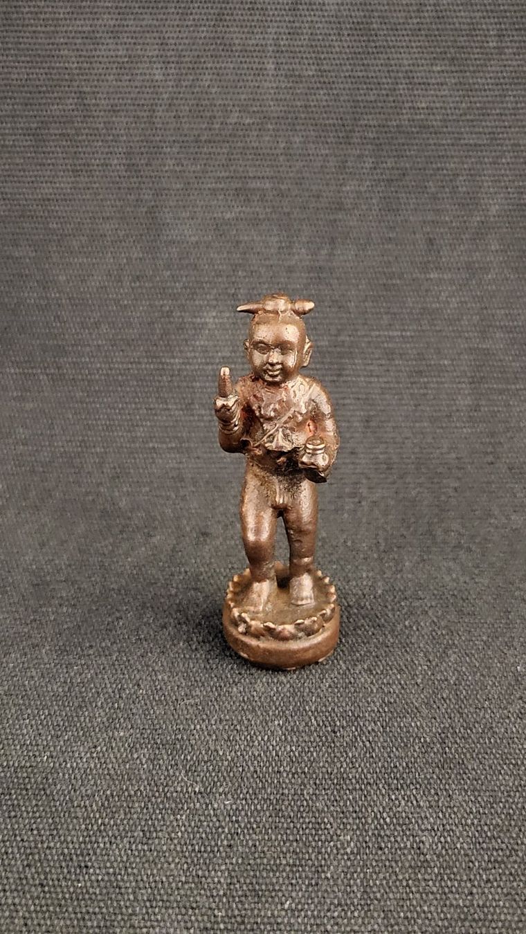 Figuren: Kleine Figur AI KAI – Gebraucht aus Basel von spinne02