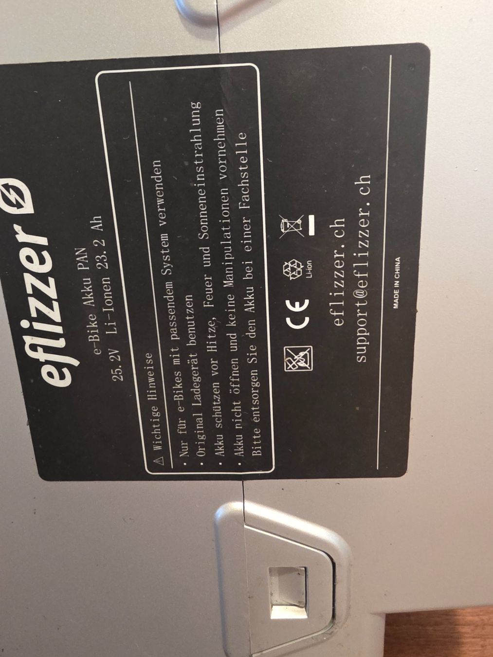 Panasonic Batterie: Flyer/Panasonic Akku 26V / 23,2 Ah – Usato da Buchs SG venduto da MATGEOMAR 1