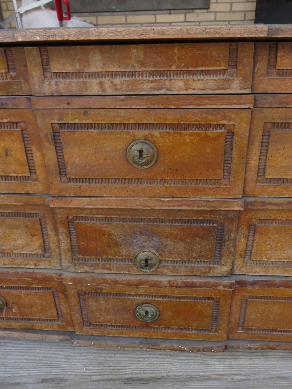Commodes: antike Nussbaum Kommode ab 1.- fr. – D'occasion à Ruswil par Mfladibus 6