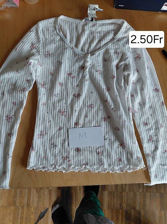 T-shirt: Shirt gr. M – Usato da Ostermundigen venduto da deb1deb1