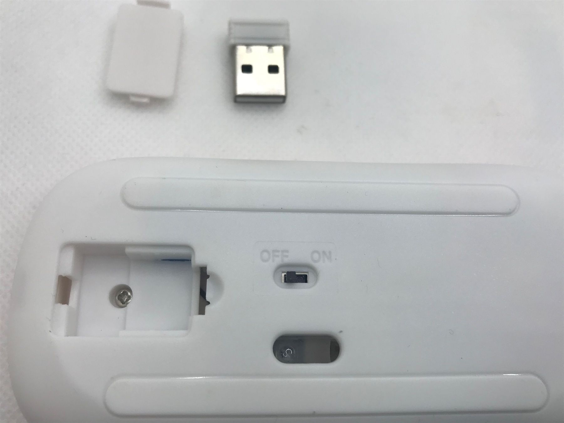 Souris: Weisse, wiederaufladbare Computer Maus, Bluetooth oder USB – Neuf avec emballage d'origine à Niederteufen par mix18 1