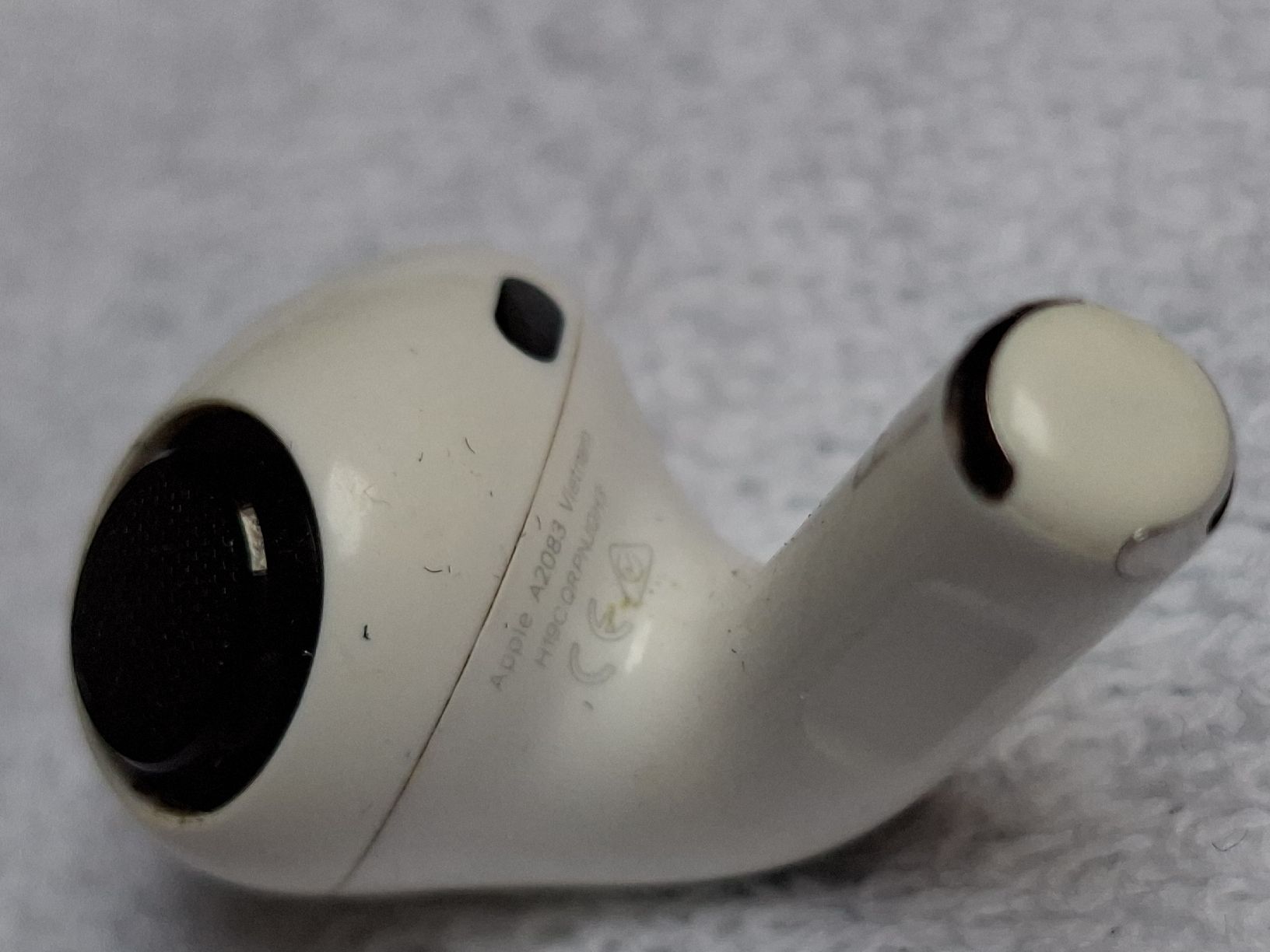 Apple Cuffie: Écouteur Apple AirPods – Usato da Tannay venduto da v1n1p00h 1