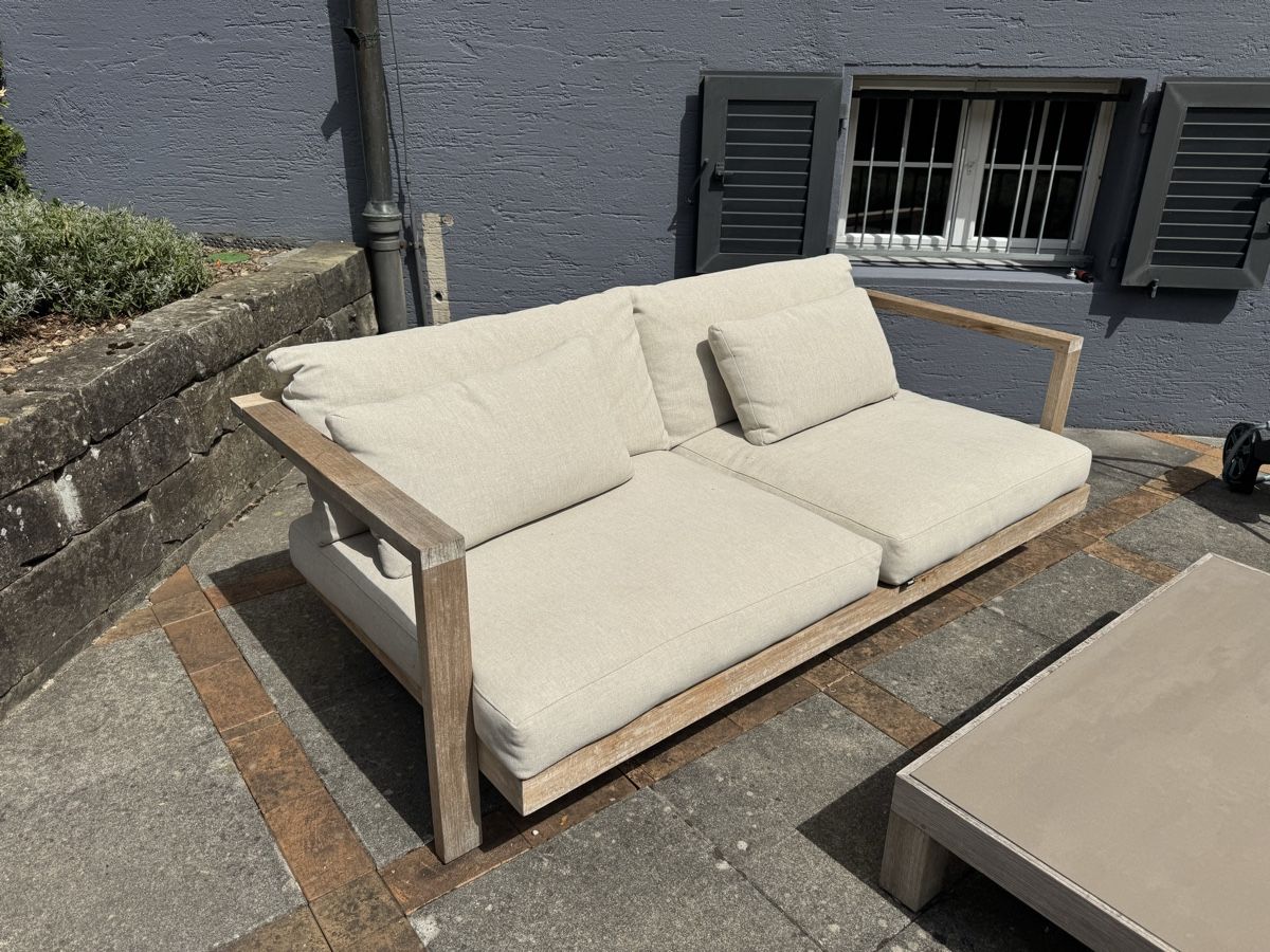 Tribù Sofas: Lounge Sofa Tribù mit Tisch – Gebraucht aus Jona von SNeeracher 1