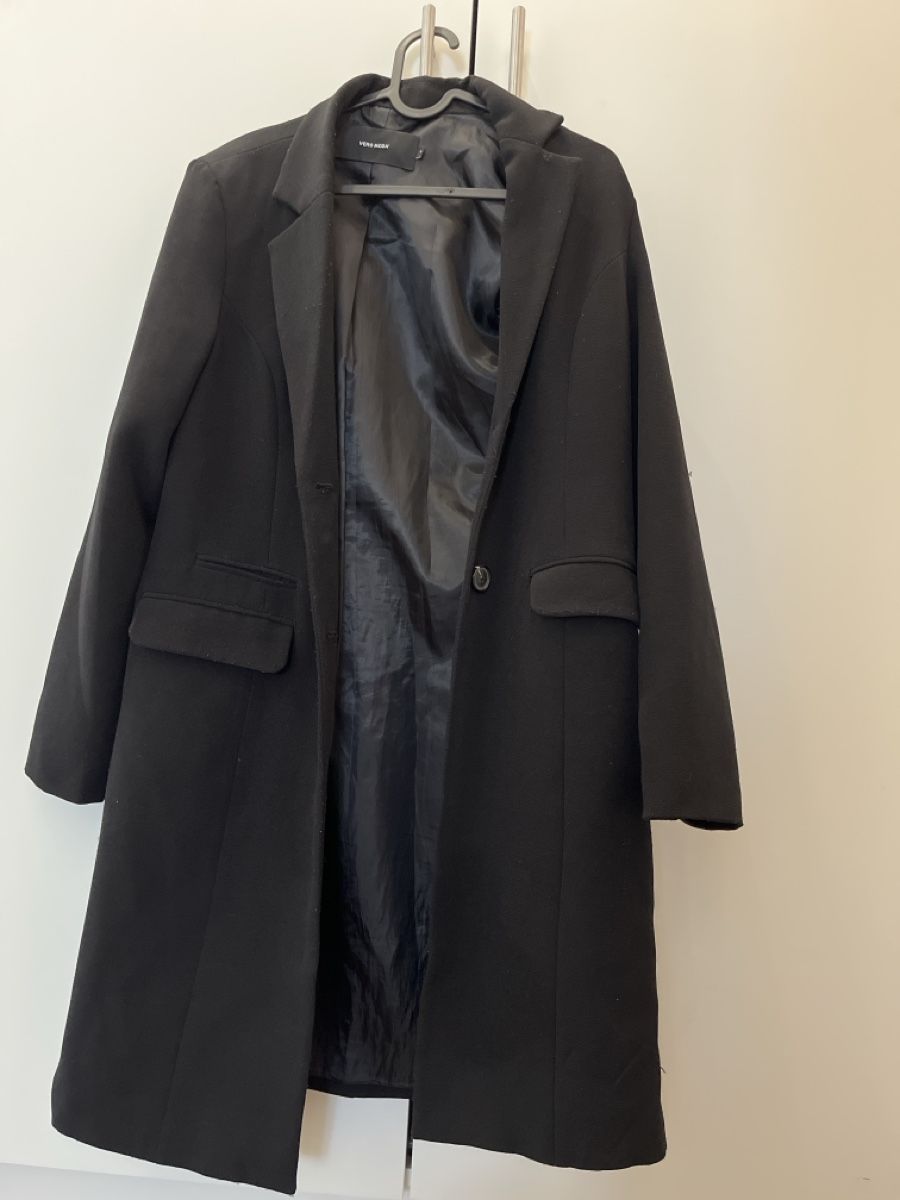 Vero Moda Cappotti: Mantel Vera Moda Grösse S schwarz – Usato da Richterswil venduto da ste_yzq7