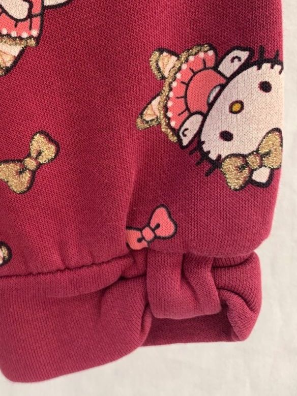C&A Pulls et sweat-shirts: Superbe pull sweat coton HELLO KITTY paillettes dorées t.134 – Neuf (Voir description) à Martigny par only__you 2