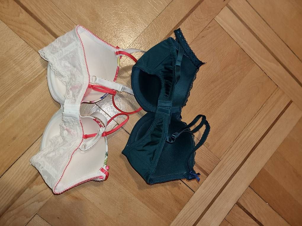 Hunkemöller Altra biancheria intima: Hunkemöller BHs NEU 70E – Nuovo (secondo la descrizione) da St. Gallen venduto da rid_2fs2 1