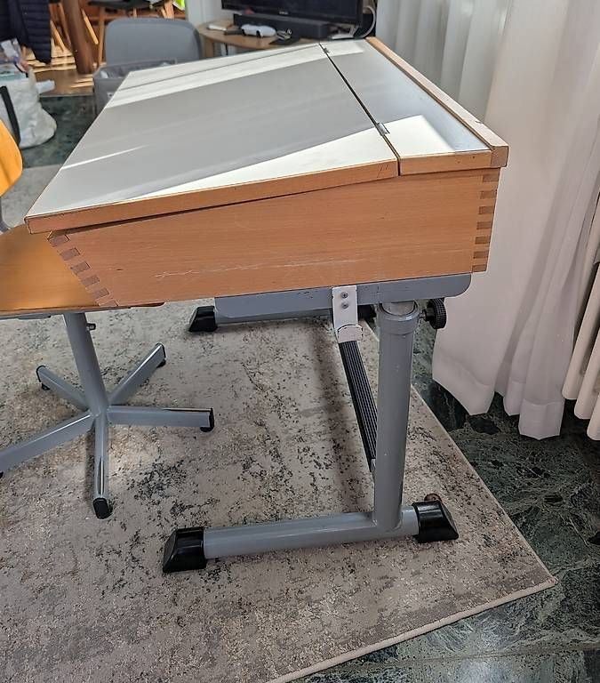 Schreibtische: Bureau enfant  – Gebraucht aus Jussy von osw_5xhg