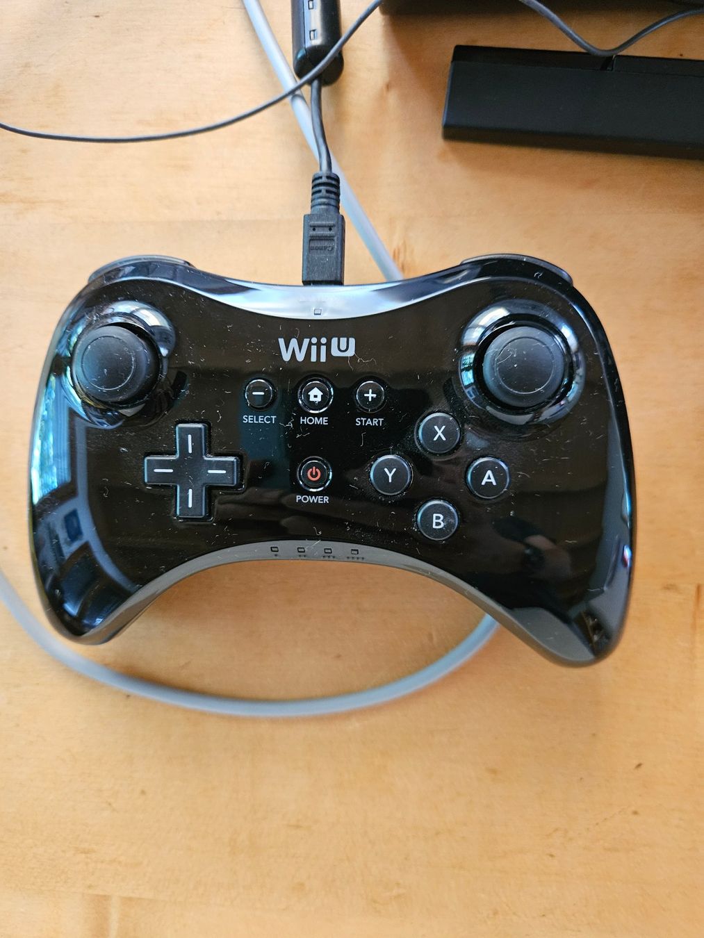 Nintendo Console: Nintendo Wii U Konsole Pro Controller Sensor Bar Set – Usato da Balzers venduto da Rocknroli 1