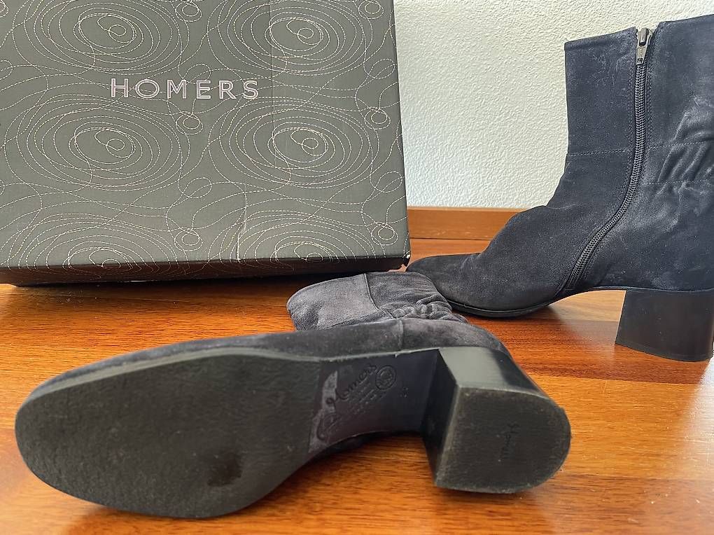 Scarpe da donna: Homers Stiefelette Gr. 38, dunkelblau,Wildleder – Usato da Buchs ZH venduto da wunderwelt74 1