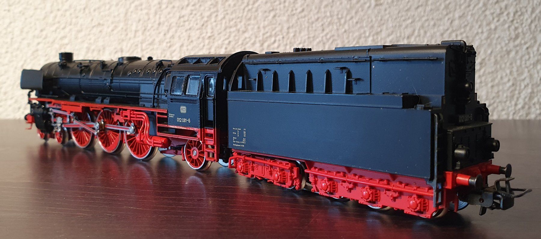 Märklin Modelleisenbahnen: MÄRKLIN: DB DAMPFLOK BR 012 MFX DIGITAL MIT RAUCHSATZ – Gebraucht aus Biglen von taunus82 1