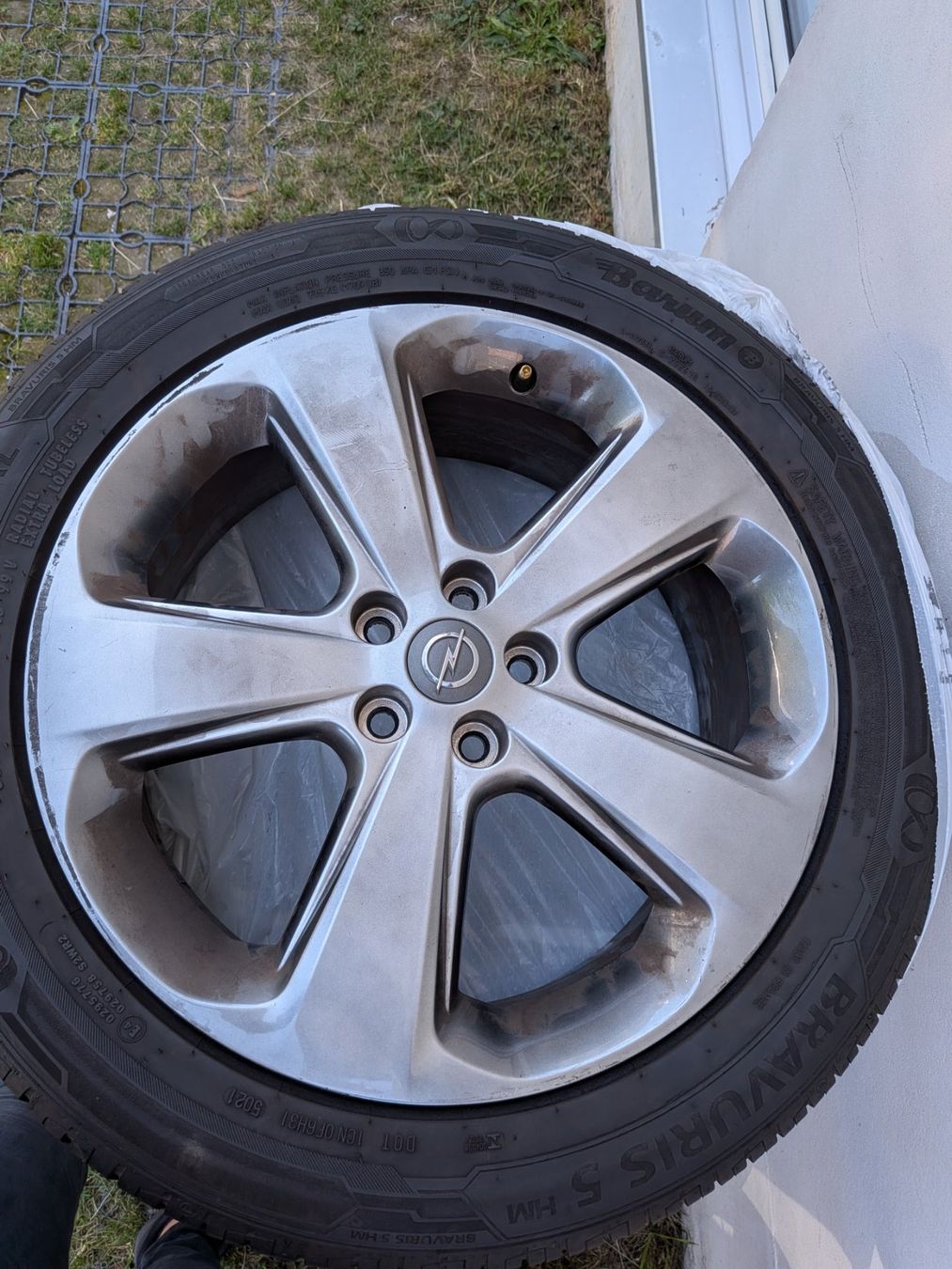 Opel Pneumatici & Ruote complete: Roues Opel Moka – Usato da Aigle venduto da melvin13