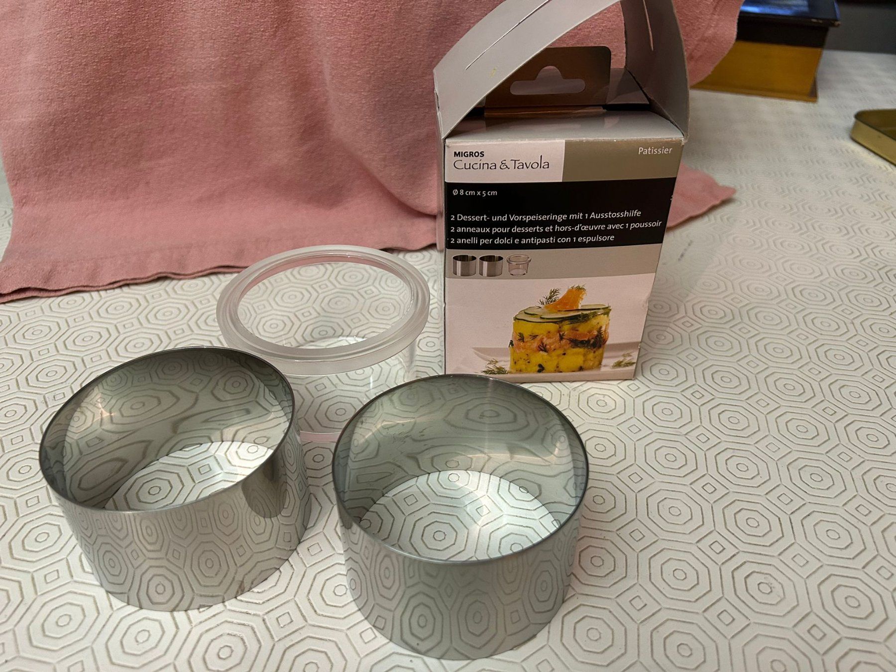 Backformen: 2 anelli per dolci e antipasti con 1 espulsore – Gebraucht aus Melano von H-Sara