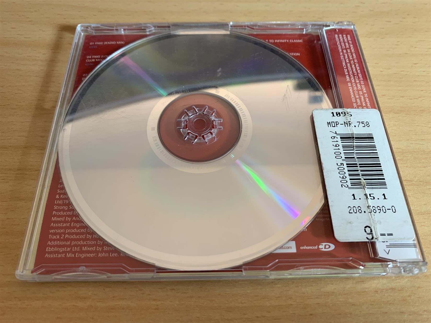 CD: Simply Red – Fake – Usato da Rikon im Tösstal venduto da Alpenmutz 1