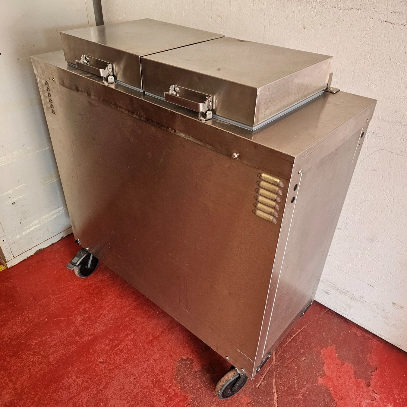 Rieber Elettrodomestici da cucina: Rieber Speisewärmer, Typ 3000 – Usato da Niederdorf venduto da LeptonAG 3