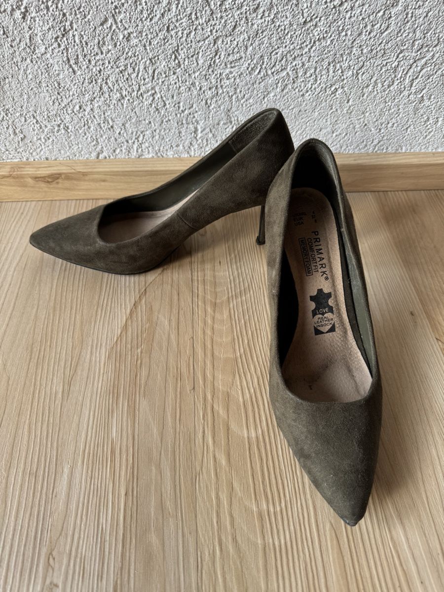Scarpe da donna: Pumps – Usato da Brienz BE venduto da Eleri.M 1