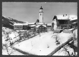 Saas im Prättigau Teilansicht mit Kirche