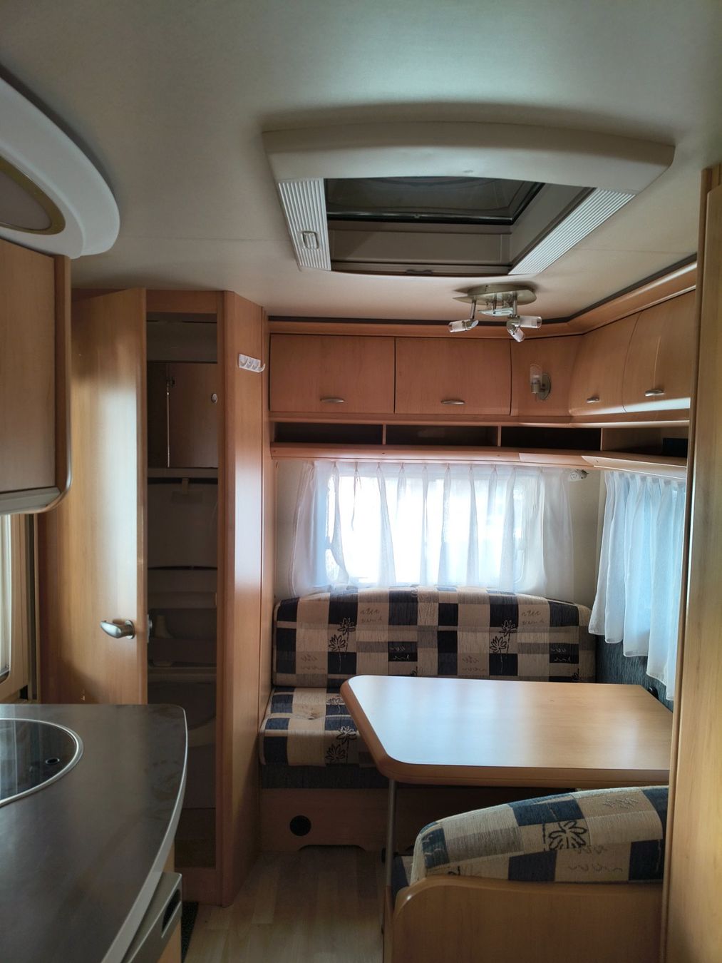 Hobby Veicoli da campeggio: vente de caravane Hobby de luxe – Usato da Ardon venduto da aur_jr5r 8