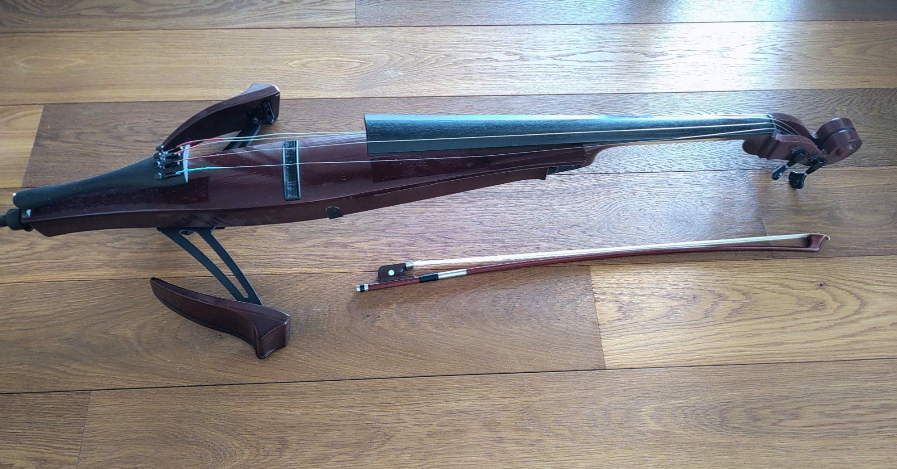 Yamaha Strumenti musicali: Yamaha E-Cello Silent Cello SVC 200 – Usato da Hünenberg See venduto da ElijahB.