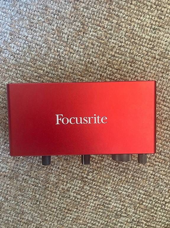 Focusrite Attrezzatura per studi di registrazione: Scarlett 2i2 3. Generation – Usato da Luzern venduto da sto_777 1